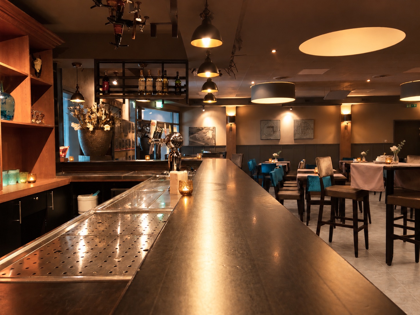 De bar van De Bond