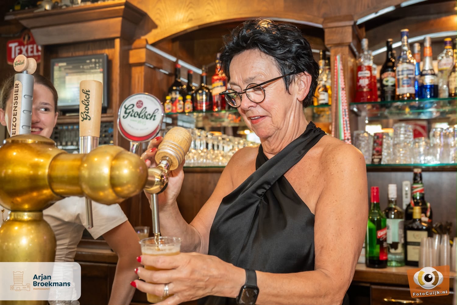 Een biertje tappen aan de bar